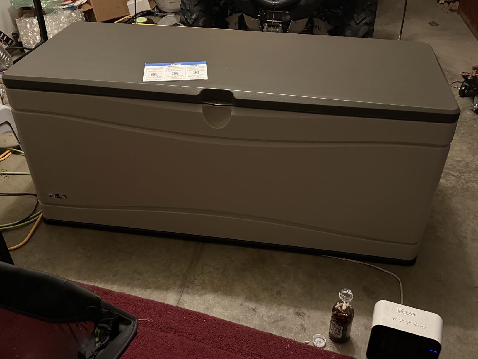 LIFETIME 60012 Extra Large Deck Box, 130 Gallon, Desert Sand/Brown customer photo 2