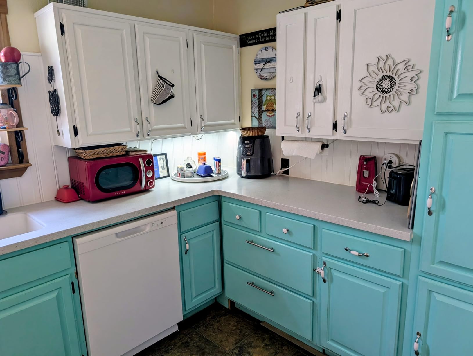 Copco 18-Inch Lazy Susan Turntable Organizer, Non-Skid Pantry or Cabinet Spinner for Spices, Condiments, and Bottles, Durable White/ Gray Design customer photo 1