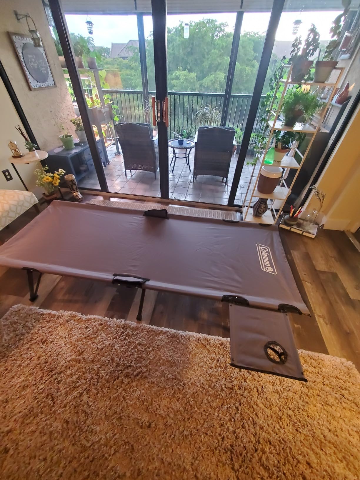 Coleman Pack-Away Big 'n Tall Camping Cot with Removable Side Table, Extra Wide Cot Fits Adults up to 6ft 6in or 300lbs, Carry Bag Included customer photo 2