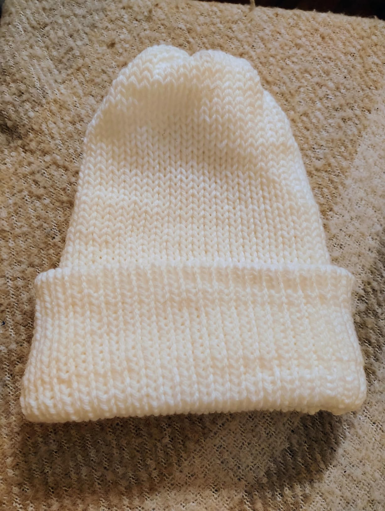 Addi Express King Size Knitting Machine, 46 Needle Round Loom with Row Counter and Hand Crank, Black, 17.7 Inch Flat Panel Width customer photo 2