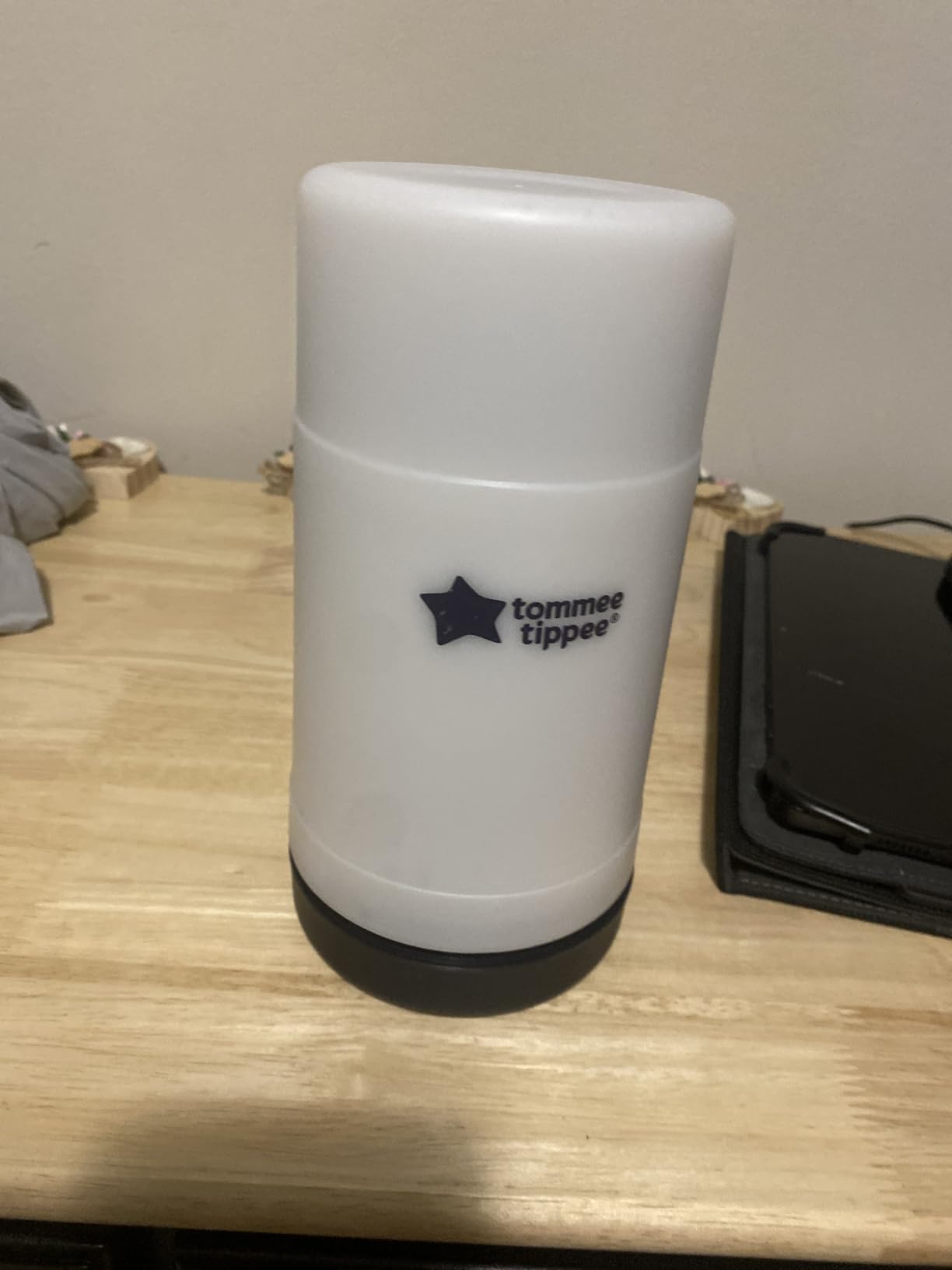 Tommee Tippee Portable Travel Baby Bottle and Food Warmer, Thermal Insulation, Stainless-Steel Flask with Leak-Proof Lid customer photo 1