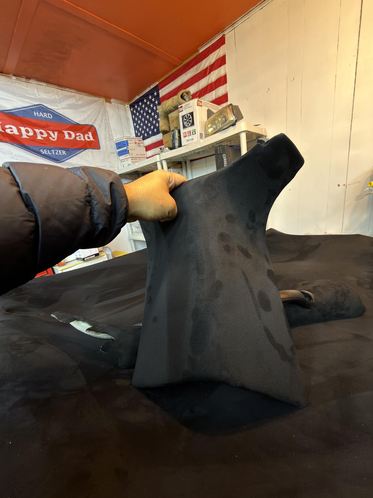 DAP Products Weldwood Landau Top & Trim HHR Solvent Type Spray Grade Contact Adhesive 1 Gal, Natural (070798-002333) customer photo 1