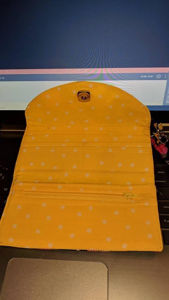 SINGER Quantum Stylist 9960 Computerized Sewing & Quilting Machine - Metal, Plastic, with Extension Table, Hard Case & Accessories, 600 Stitches, Lettering, LED Light, 1-Step Buttonhole customer photo 2