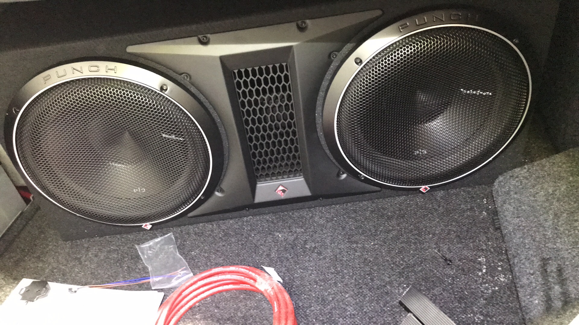 Rockford Fosgate P3-2X12 Punch Dual P3 12