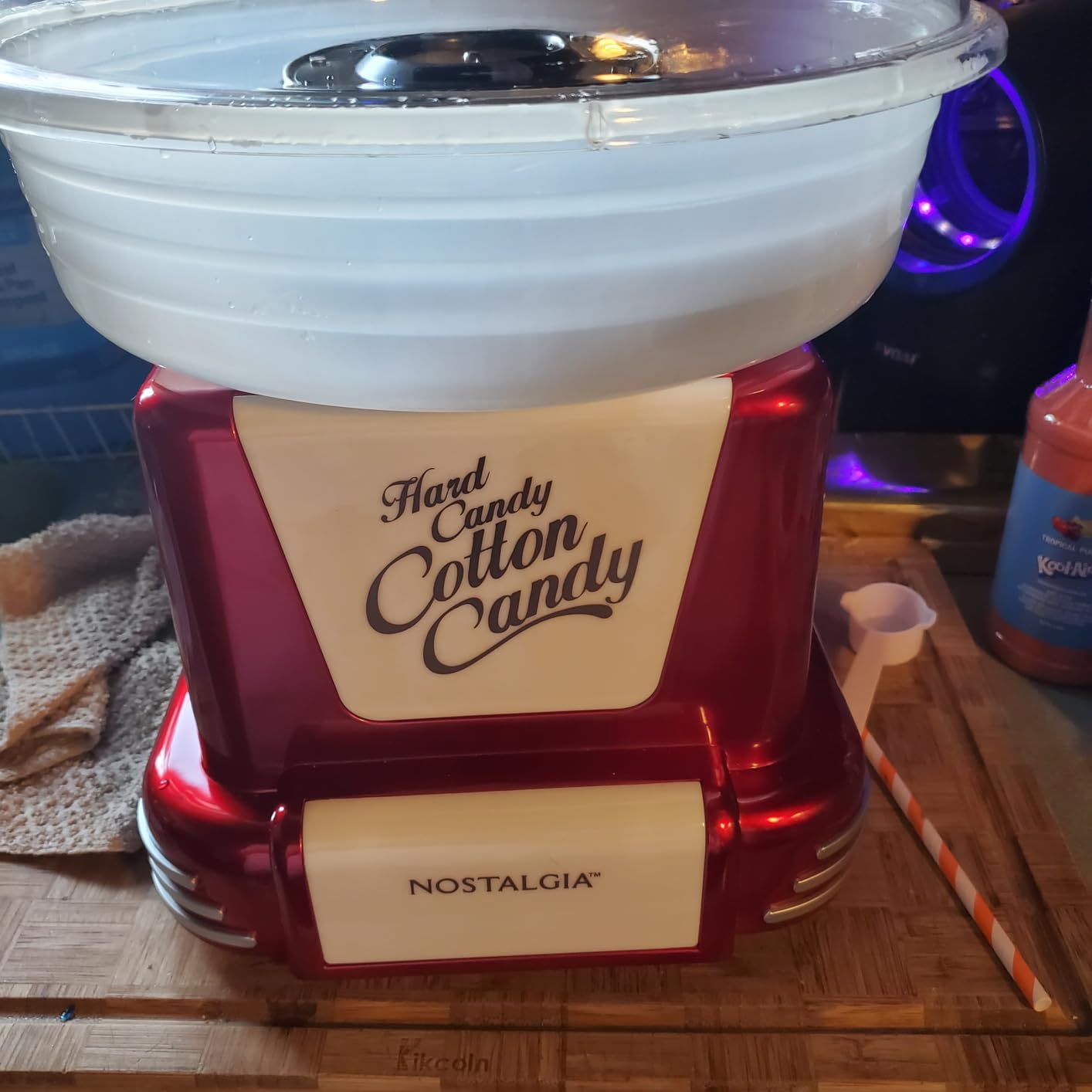 Nostalgia Cotton Candy Machine - Retro Cotton Candy Machine for Kids with 2 Reusable Cones, 1 Sugar Scoop, and 1 Extractor Head - Red customer photo 2