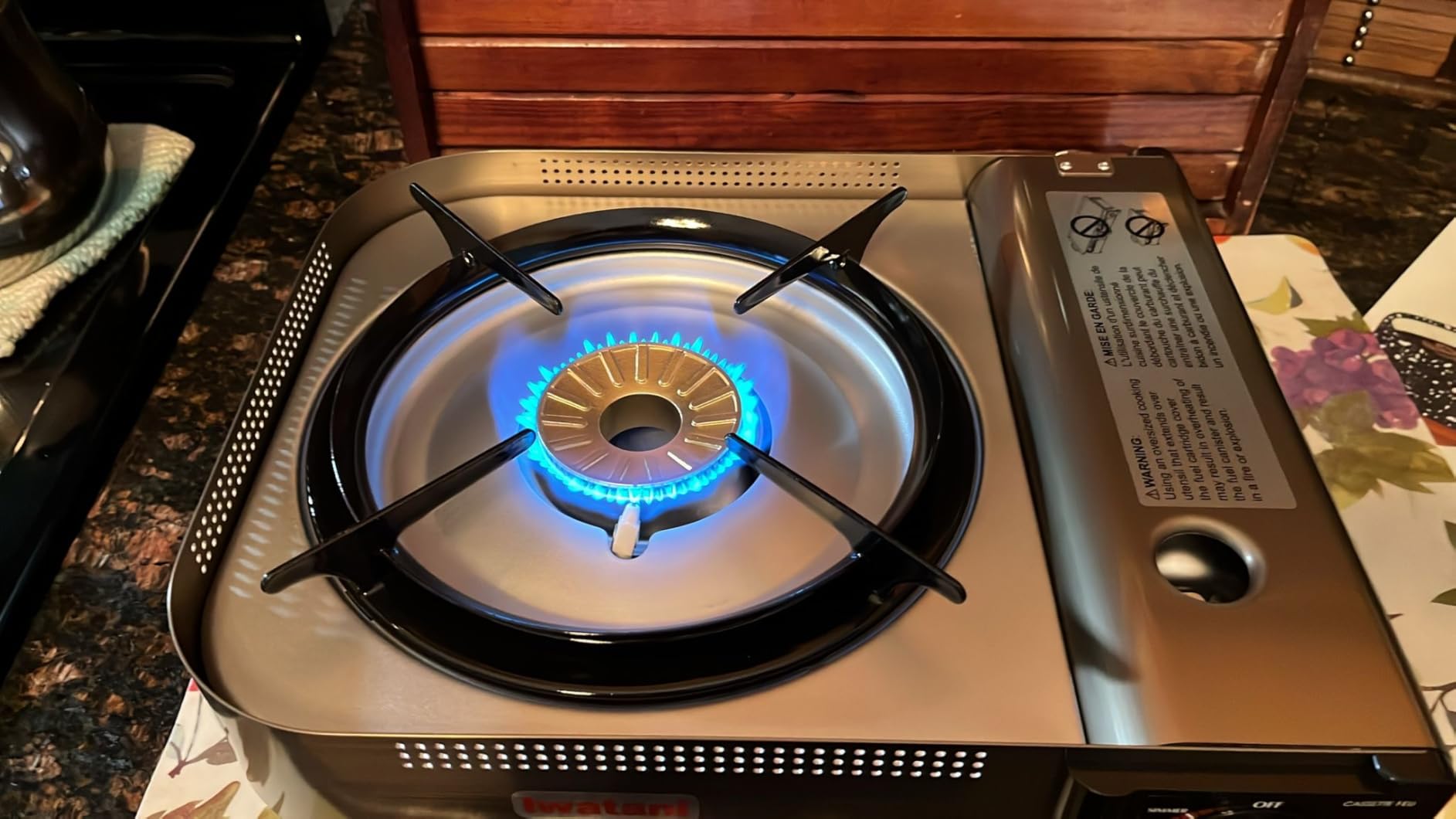 Iwatani 35FW Single-Burner Butane Portable Cooktop Indoor & Outdoor Cooking Stove Medium customer photo 1