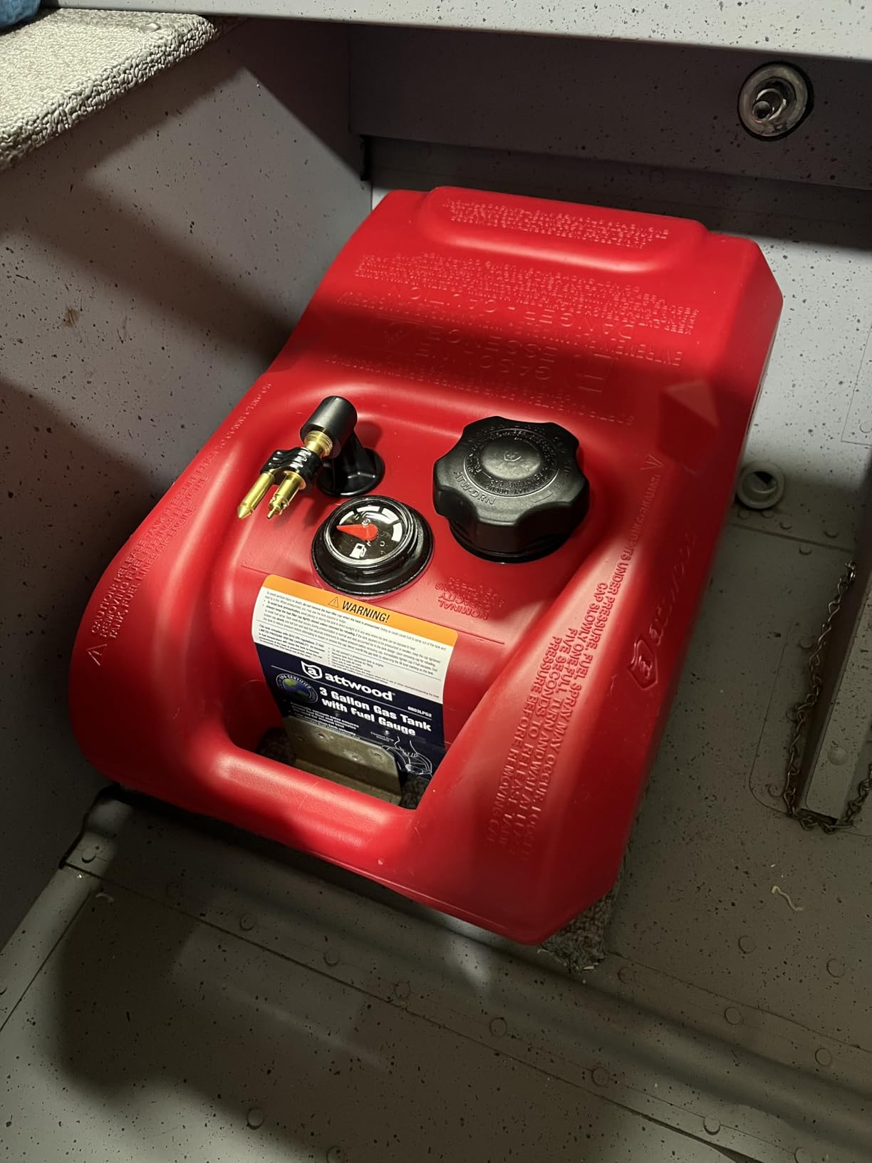 attwood 8803LP2 EPA and CARB Certified 3-Gallon Portable Marine Boat Fuel Tank customer photo 1