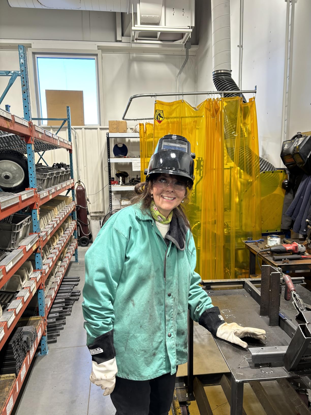 Lincoln Electric Grain Leather TIG Welding Gloves | High Dexterity | Large | K2981-L, White, Black customer photo 1