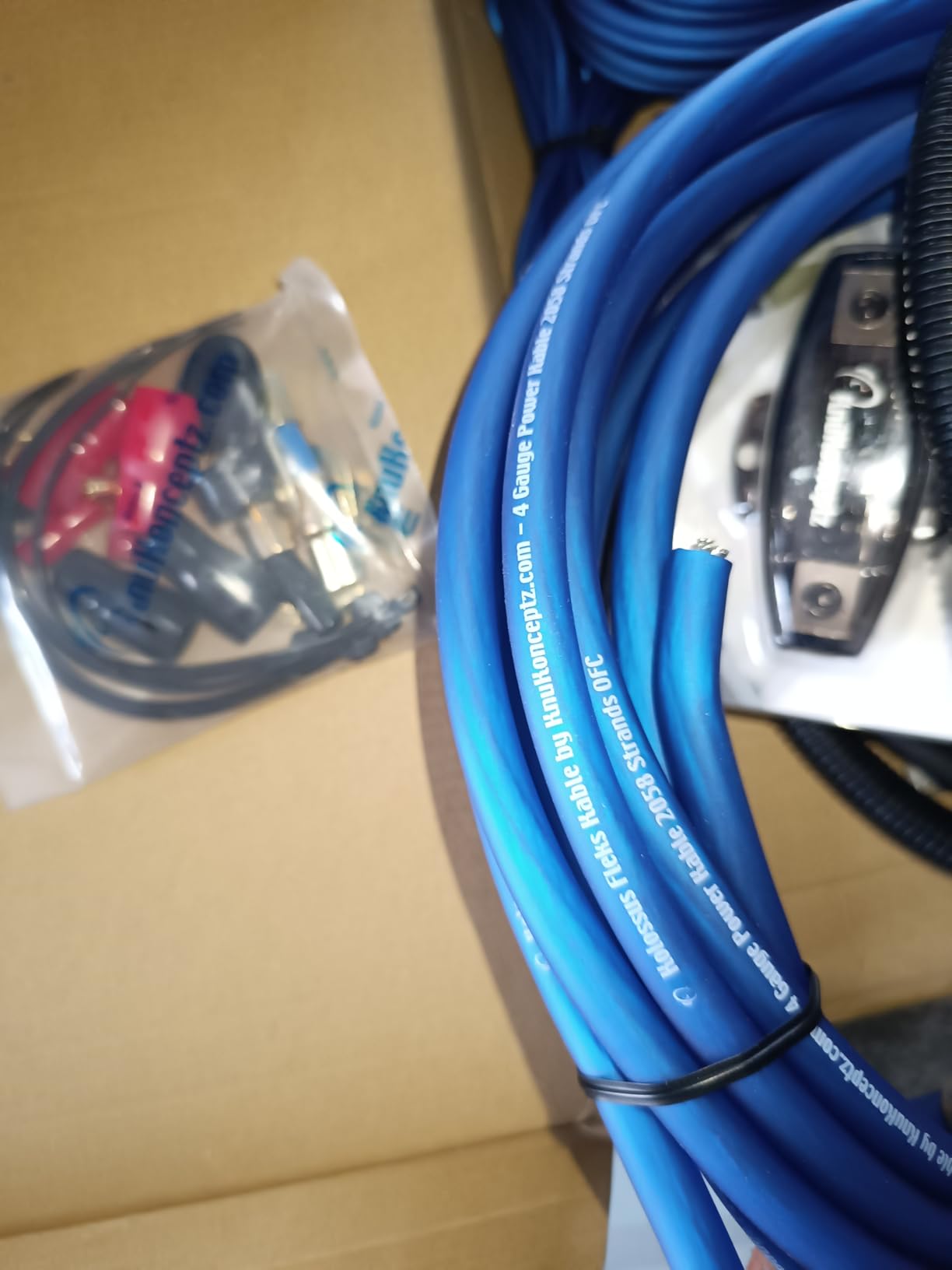 KnuKonceptz Kolossus 4 Gauge OFC Amplifier Installation Kit customer photo 1