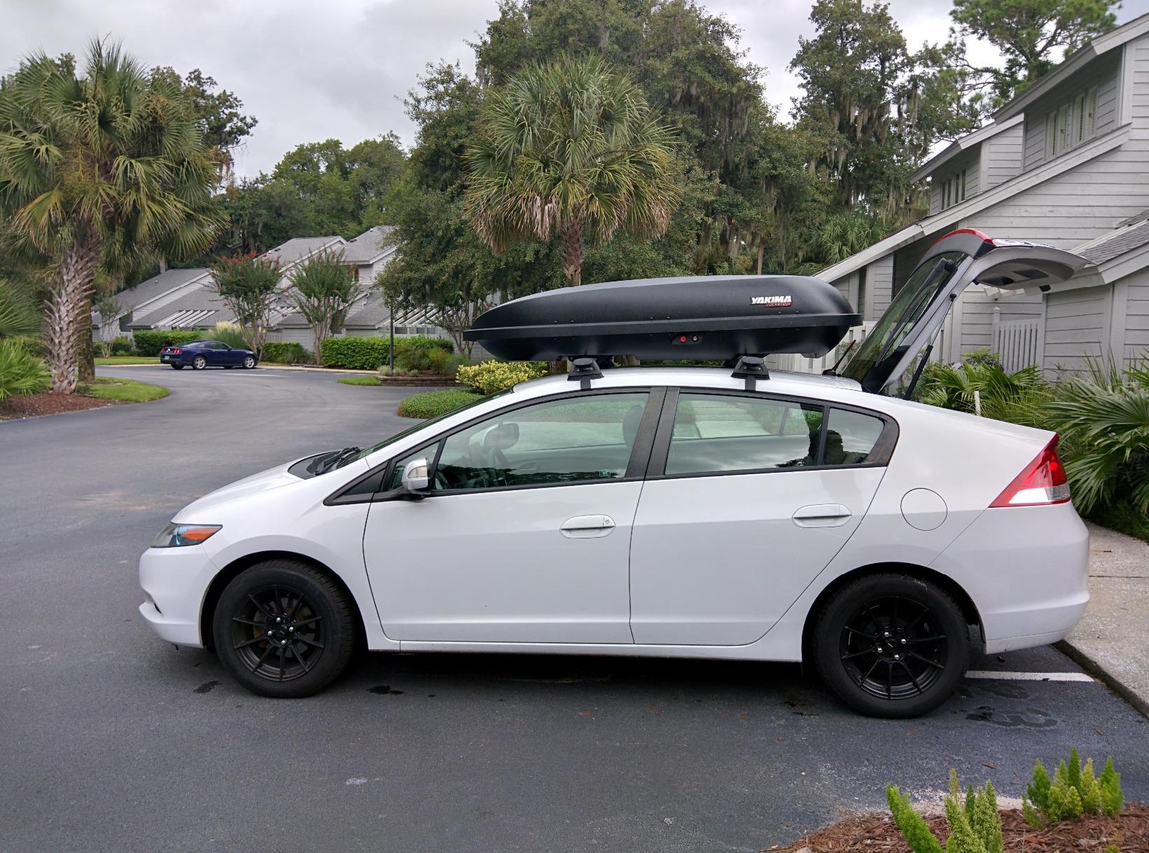 Yakima RocketBox Pro 14 Compact Roof Cargo Box Carrier, 14 Cu Ft Premium Aerodynamic Storage with Dual Side Opening, SKS Locks, Tool Free Installation customer photo 1