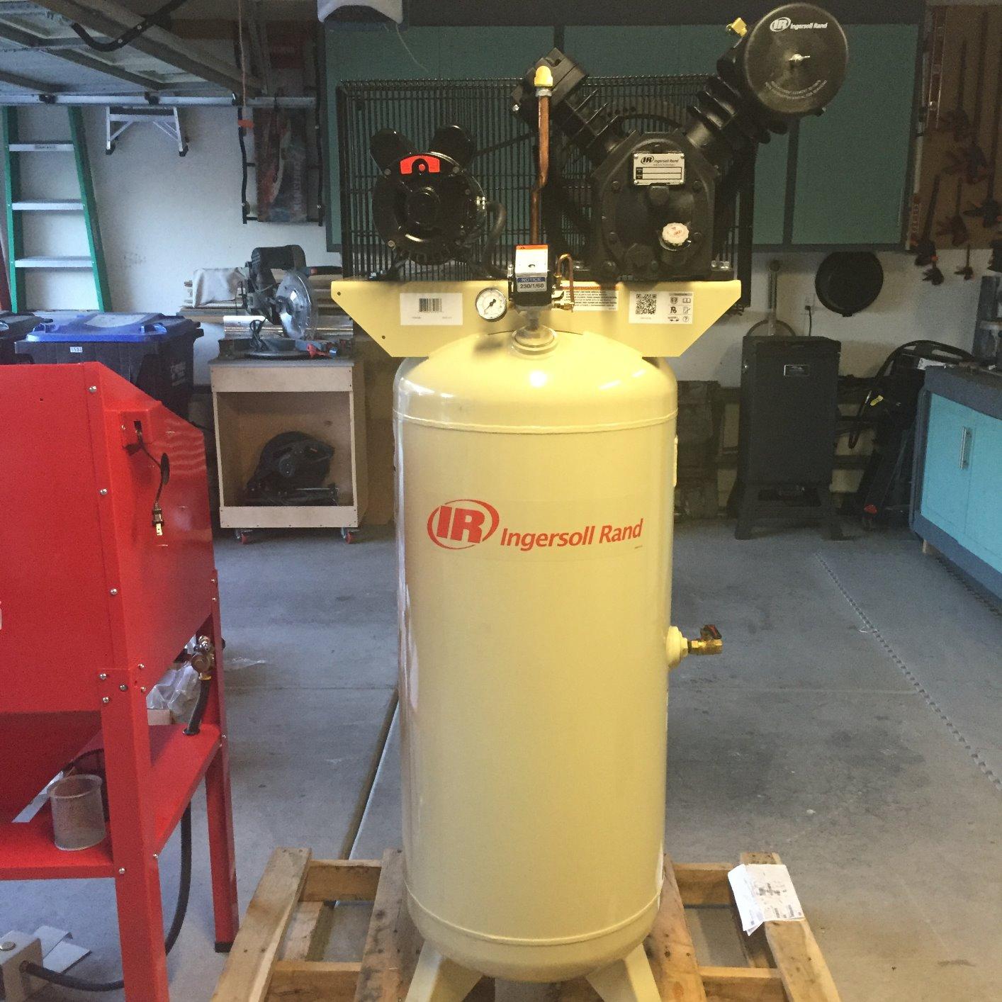 Ingersoll Rand 2340L5-V 5 hp Type 30 2 Stage Reciprocating Compressor customer photo 1