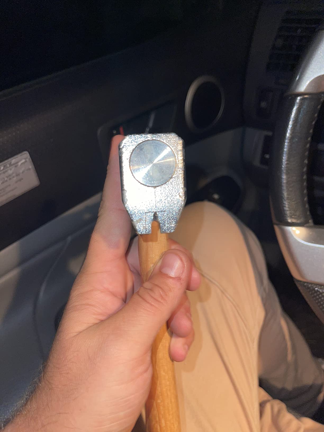 AJC Hatchet MWT-005-MH 17oz Magnet Roofing Hatchet customer photo 2