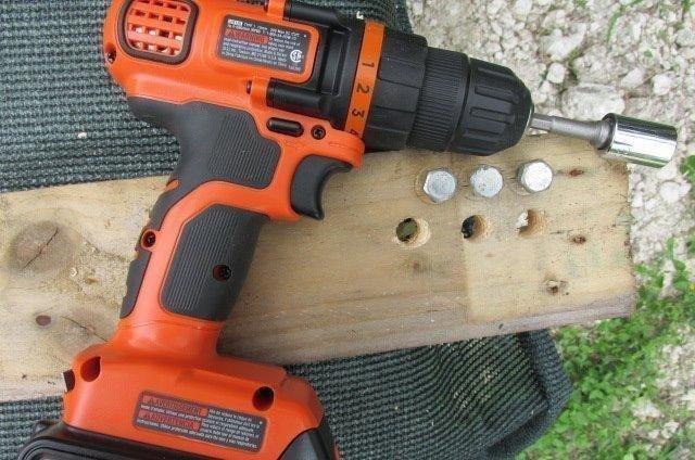 BLACK+DECKER 20V MAX Cordless Drill and Driver, 3/8 Inch, With LED Work Light, Battery and Charger Included (LDX120C) customer photo 1