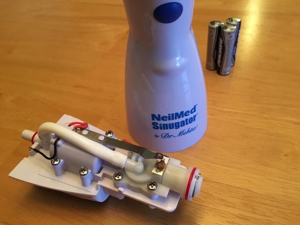 NeilMed Sinugator Cordless Pulsating Nasal Wash Kit with One Irrigator, 30 Premixed Packets and 3 AA Batteries(Pack of 1) customer photo 2