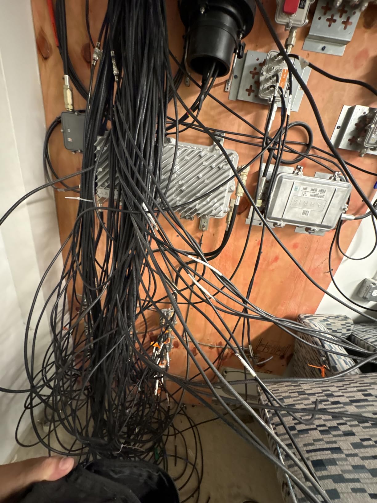 Jonard PT-300 Voltage Protected Coax Cable Wire Tracer Pocket Continuity Tester & Toner with Audible Beep and LED customer photo 1