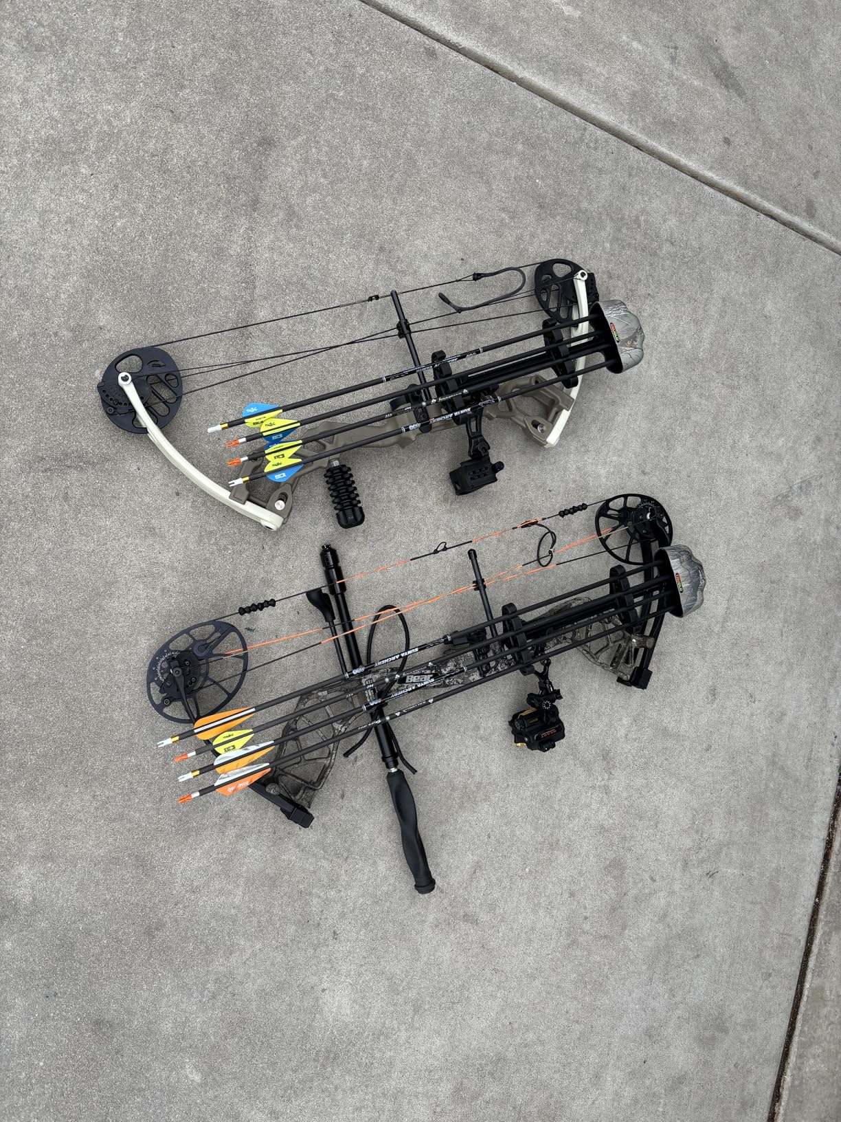 TRUGLO Loc-Down 4-Arrow Ultra-Quiet Lightweight Composite Vibration-Absorbing Left-Hand Convertible Bow Hunting Archery Quiver customer photo 1