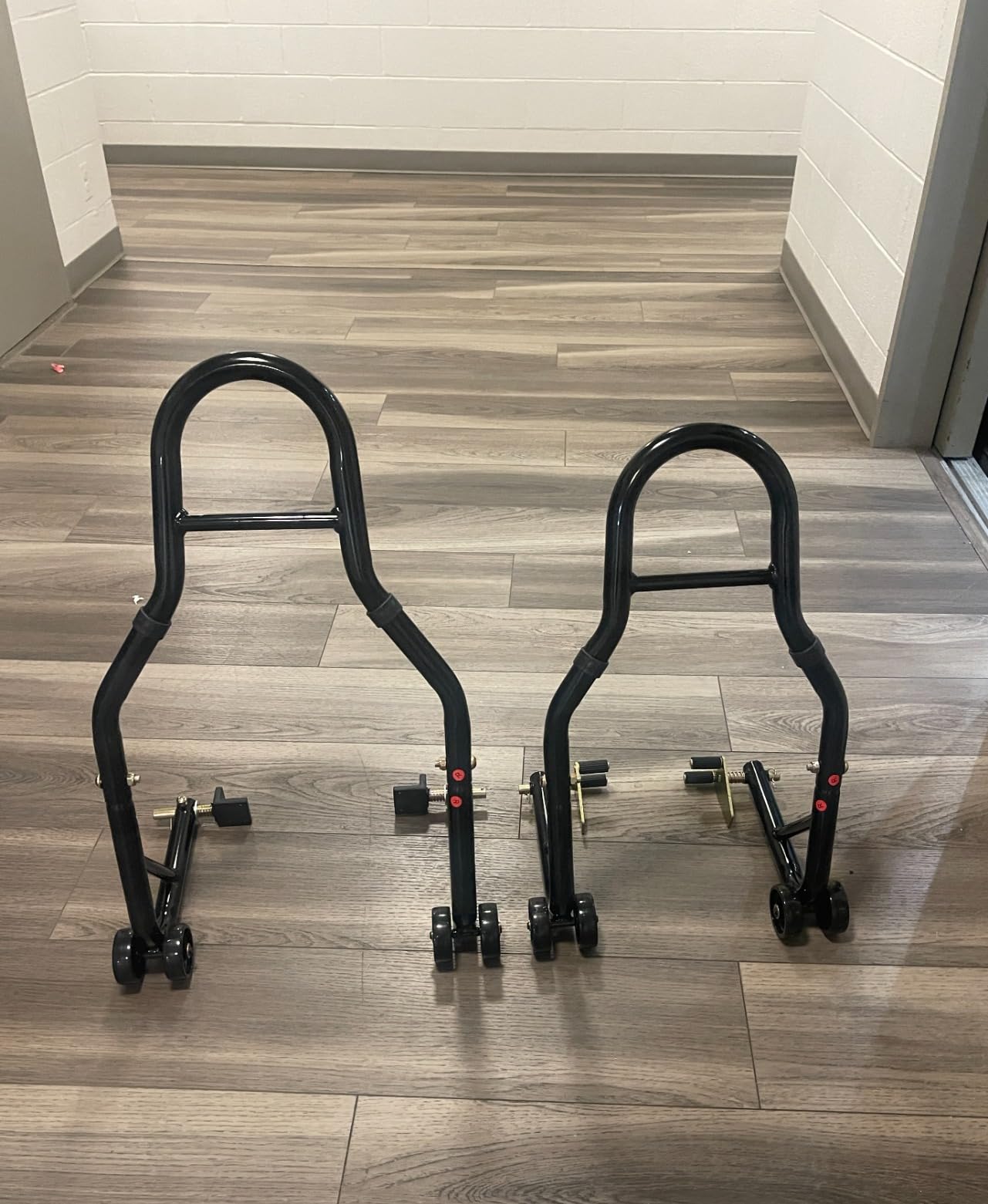 Venom Motorcycle Stand Lift, Front & Rear Combo, Universal Paddock Lift Stand, Front Wheel Fork Stand Rear Wheel Swingarm Paddle Stand, Compatible With Most Yamaha Honda Kawasaki Suzuki BMW Motorcycle customer photo 1