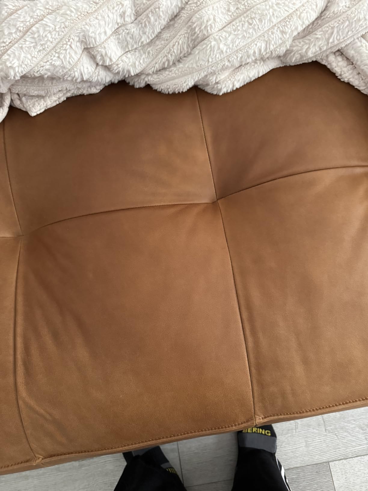 Weiman Leather Cleaner and Conditioner for Furniture - Cleans Conditions and Restores Leather Surfaces - UV Protectants Help Prevent Cracking or Fading of Leather Car Seats, Shoes, Purses customer photo 1