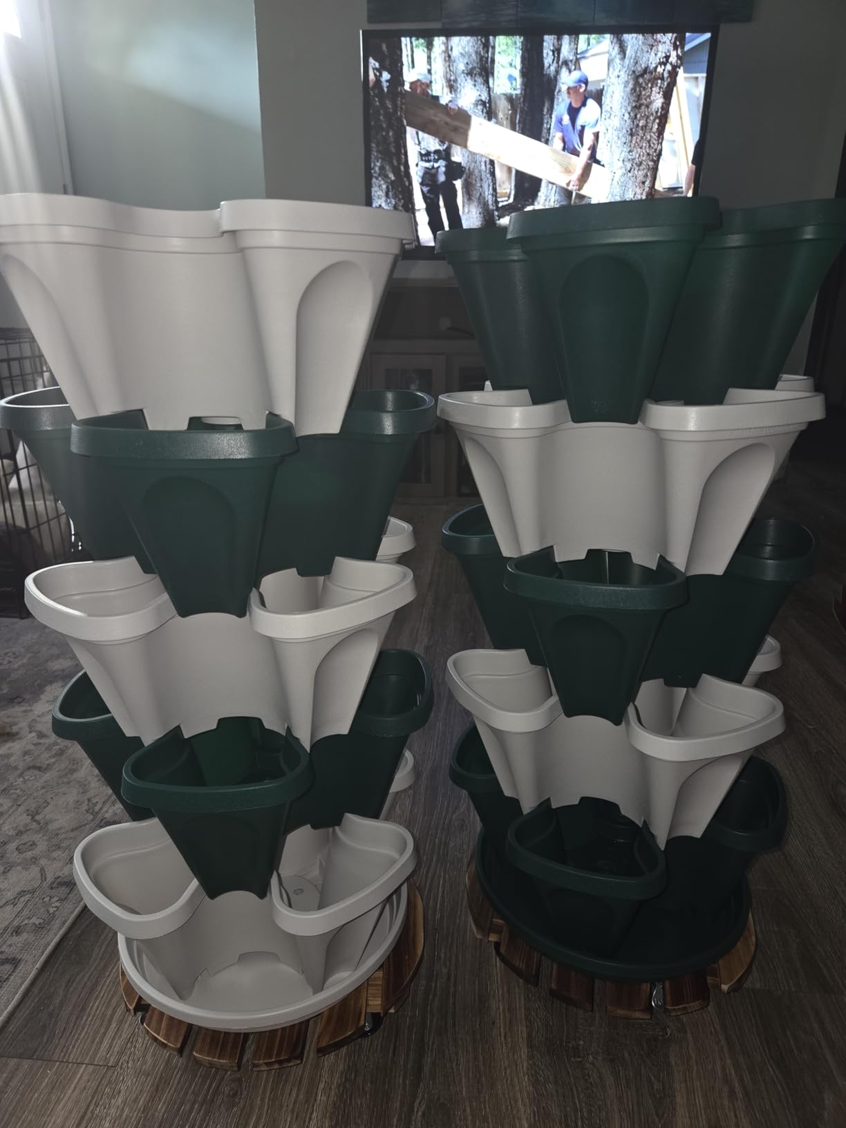 Mr. Stacky 1305-HG 5-Tier Stackable Strawberry, Herb, Flower, & Vegetable Planter - Vertical Gardening Indoor / Outdoor Stacking Garden Pots Hunter Green, 22.5 Quarts customer photo 1