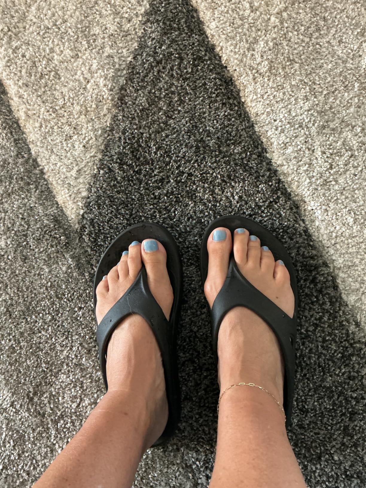 OOFOS OOriginal Recovery Sandal - Women's and Men's customer photo 1