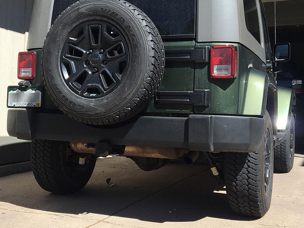 MagnaFlow Performance Exhaust System 15160: Axle-Back, Street Series, For 2007-2017 Jeep Wrangler, For 2018 Jeep Wrangler JK, Black Coated, Dual Split Rear Exit customer photo 2
