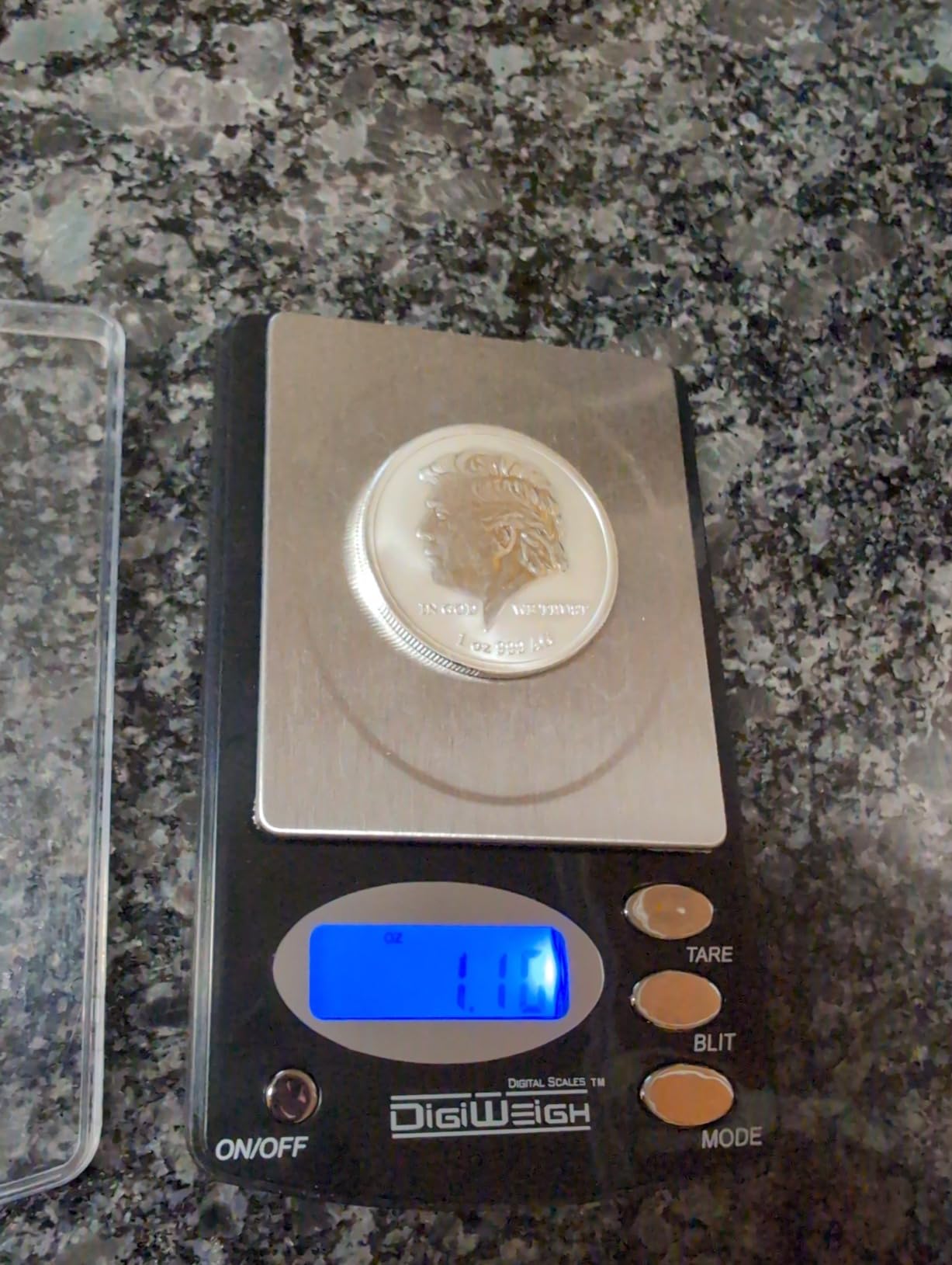 New Personal Coin Scale Pro - Use Troy Oz, Grams, Ounces, Pennyweights + to weigh Gold, Silver, Platinum Coins Bullion Bars Ingots & More customer photo 1