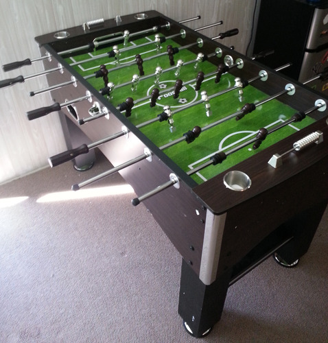 Hathaway Primo 56-In Foosball Table for Family Game Room - With Counterbalanced Players, E-Z Spin Bearings customer photo 1
