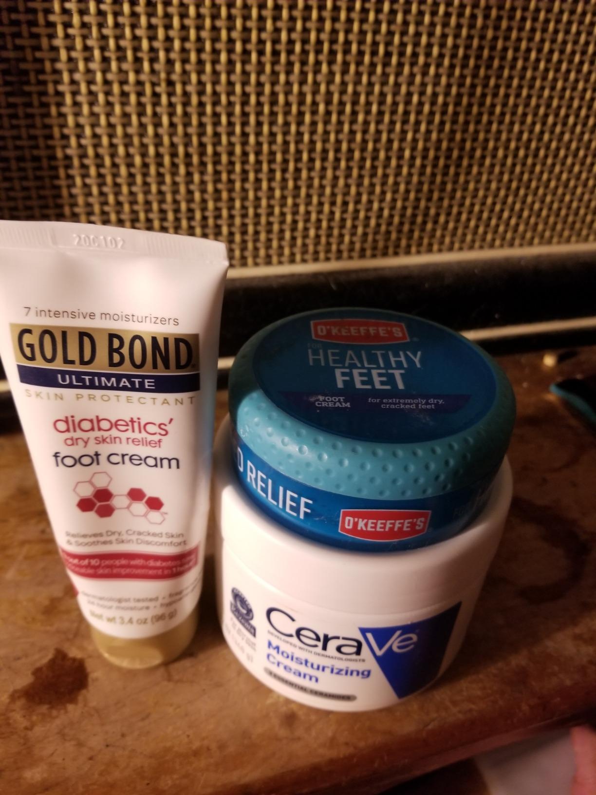 Gold Bond Medicated Diabetics' Dry Skin Relief Foot Cream, 3.4 oz., Skin Protectant customer photo 1