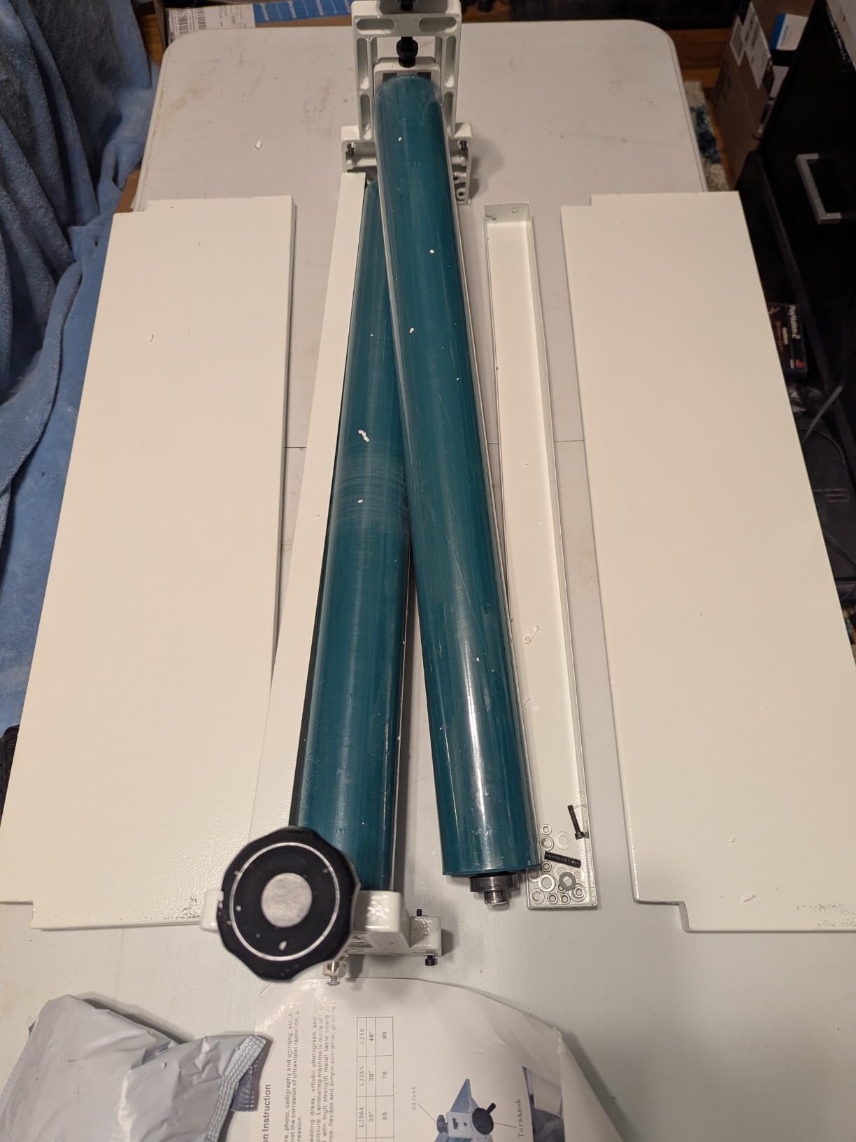 INTBUYING Cold Laminator Machine for 25 in Film 0.4In Thickness Foldable for Poster Photo with Crank Portable Manual Cold Roll Laminator Machine customer photo 1