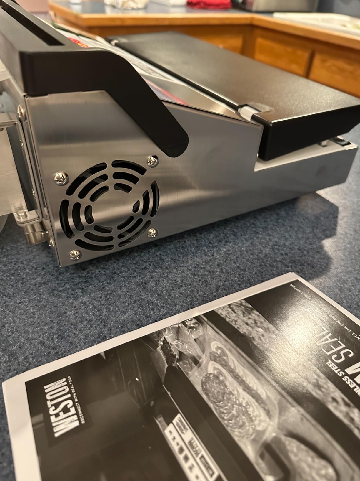 Weston Brands Vacuum Sealer Machine for Food Preservation & Sous Vide, Extra-Wide Bar for Sealing Bags up to 15