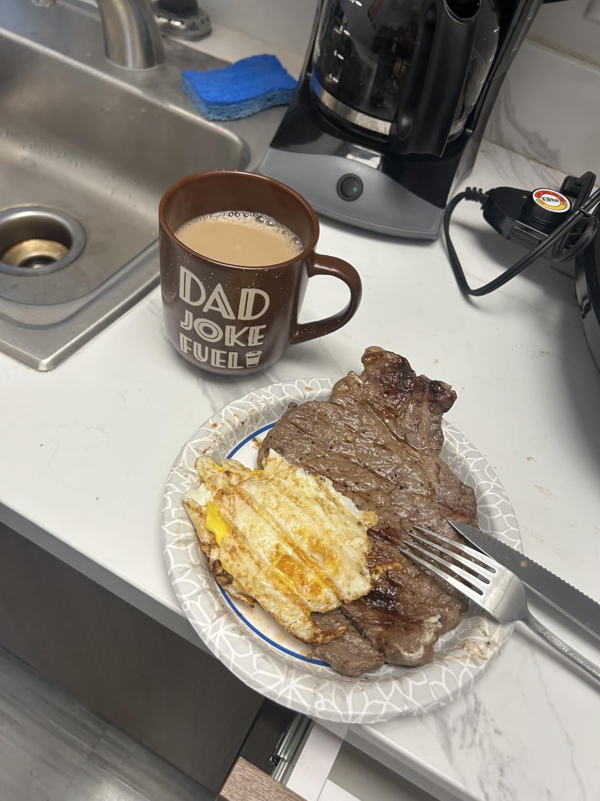 Elite Gourmet EMG-980B Smokeless Electric Tabletop Grill Nonstick, 6-Serving, Dishwasher Safe Removable Grilling Plate, Grill Indoor, Tempered Glass Lid, Adjustable Temperature, 14