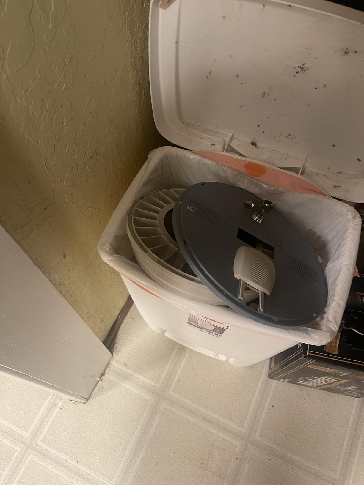 1700 Medication Dispenser, with Flashing Light (1700FL) customer photo 1