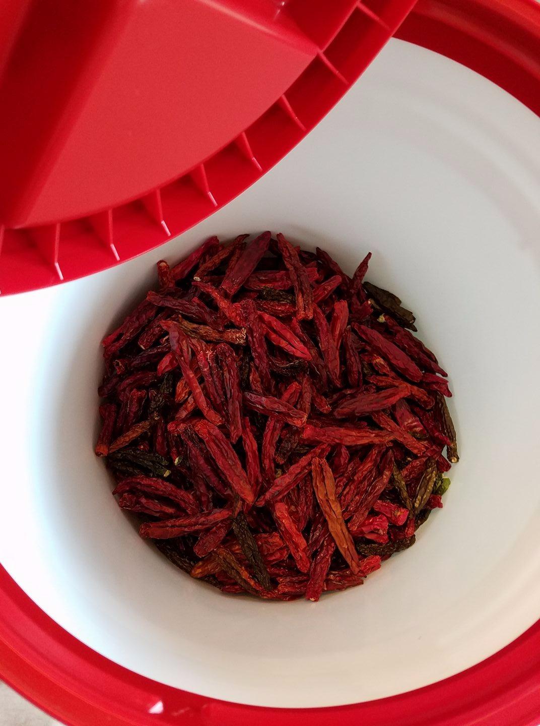 5 Gallon White Bucket & Gamma Seal Lid - Food Grade Plastic Pail & Gamma2 Screw Seal Tight Lid (Red) customer photo 1