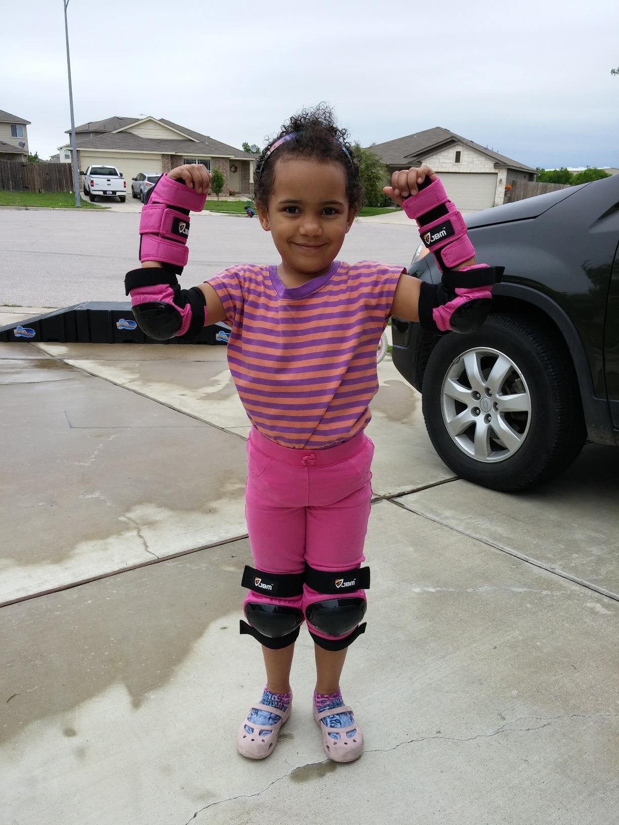 JBM Adult & Kids Knee Pads Elbow Pads and Wrist Guards for Inline Skating, Roller Skating, Skateboarding, Scootering customer photo 2