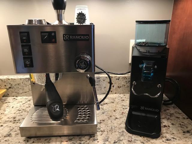 Rancilio Silvia Espresso Machine with Iron Frame and Stainless Steel Side Panels, Professional Semi-Automatic customer photo 1
