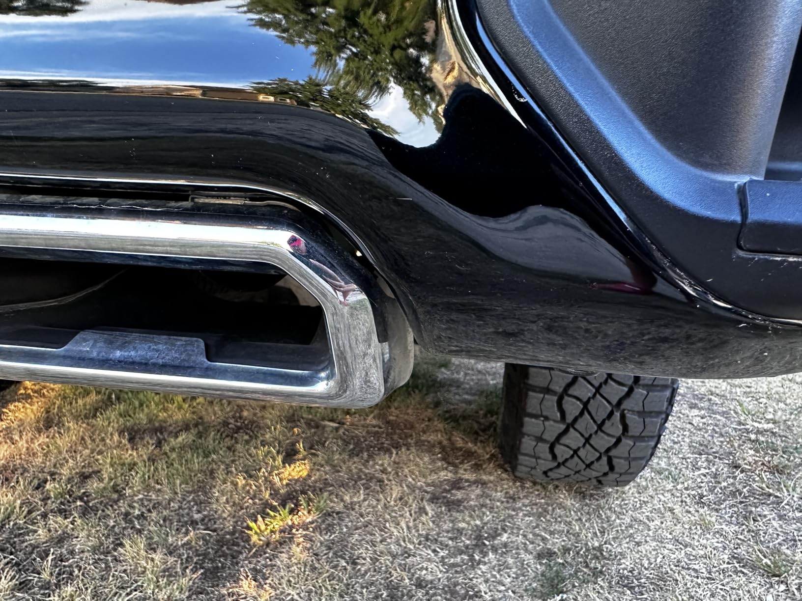 Dupli-Color ACC0362 Bright White Chrysler Exact-Match Scratch Fix All-in-1 Touch-Up Paint customer photo 2