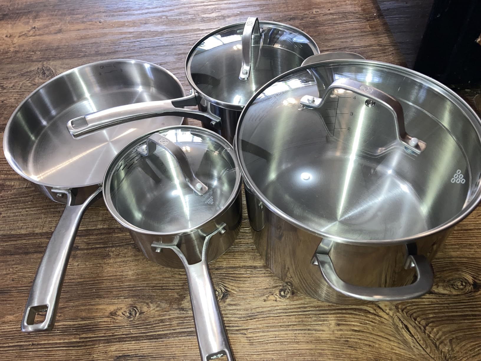 Calphalon Classic Stainless Steel Cookware Set, 10-Piece, Impact-Bonded Aluminum Base, Stay-Cool Handles, Oven Safe 450F, Silver customer photo 1