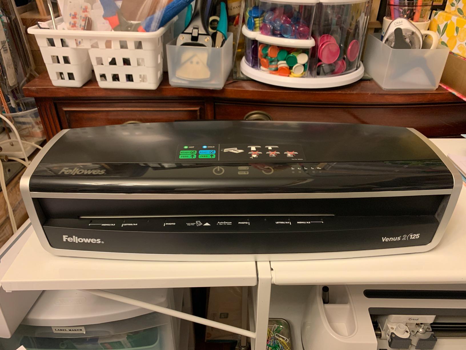 Fellowes Laminator Venus 2 125, Rapid 30-60 Second Warm-up Laminating Machine, with Laminating Pouches Kit (5734801), Black, Silver, 5.1
