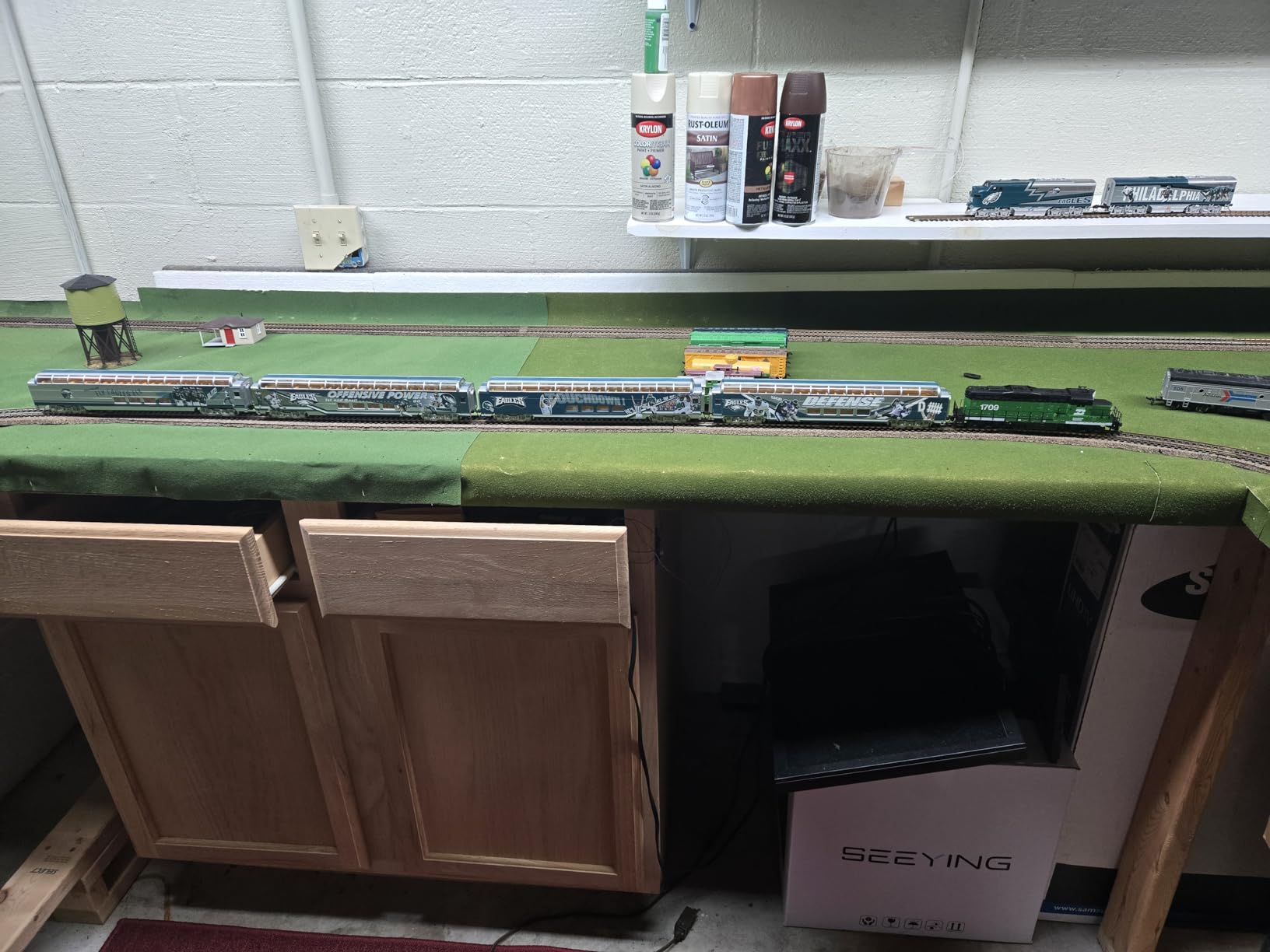 Walthers Trainline EMD GP9M-Standard DC-Burlington Northern #1709 (Green, White) 931-101 HO Scale Model Railroad - Locomotive Model customer photo 1