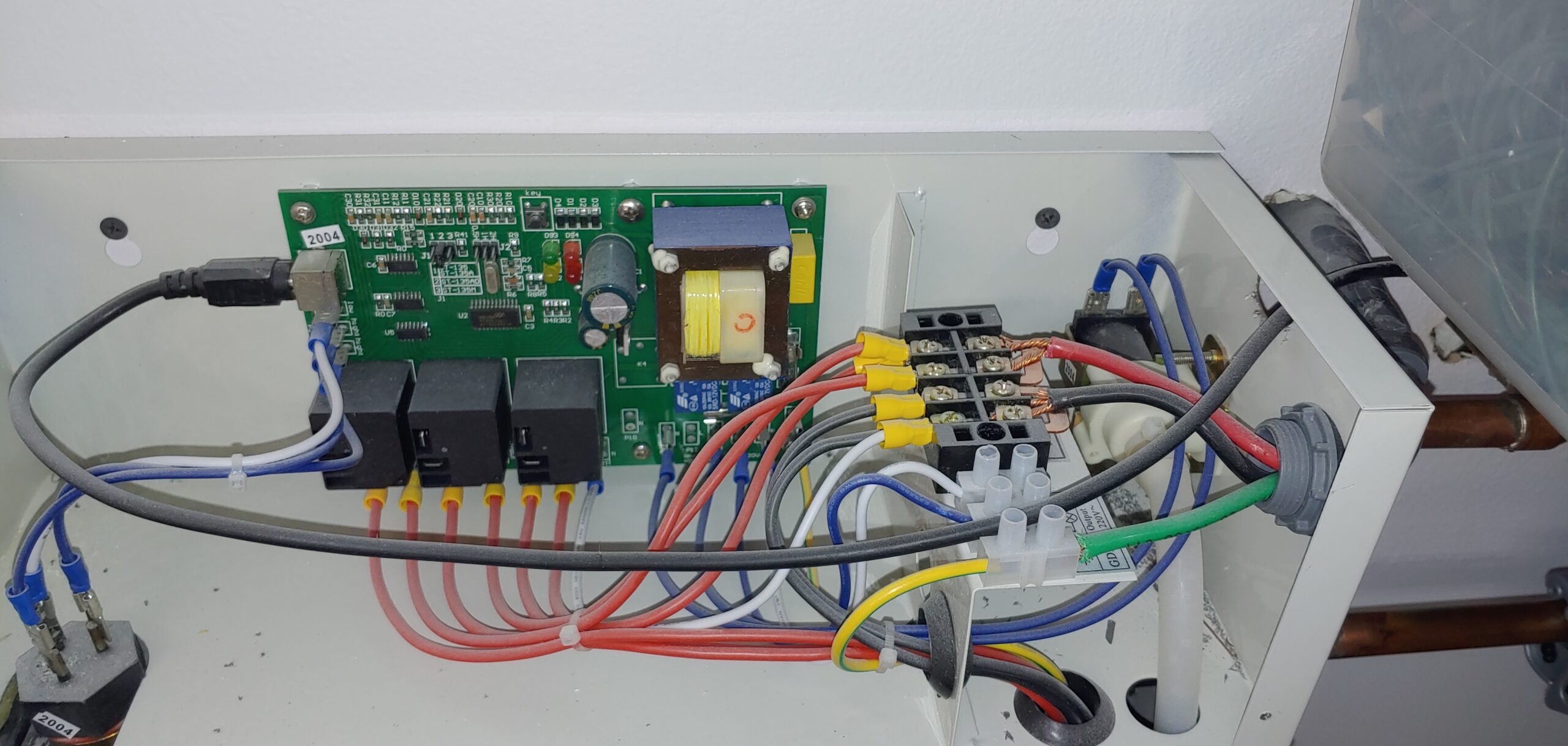 CGOLDENWALL 6KW Luxury Self-draining Steam Generator Shower Sauna Bath Home Steam Bath Spa Generator with waterproof Control and Auto Drain 95-131℉ For Max space heating 6 m³ (212 ft3) customer photo 2