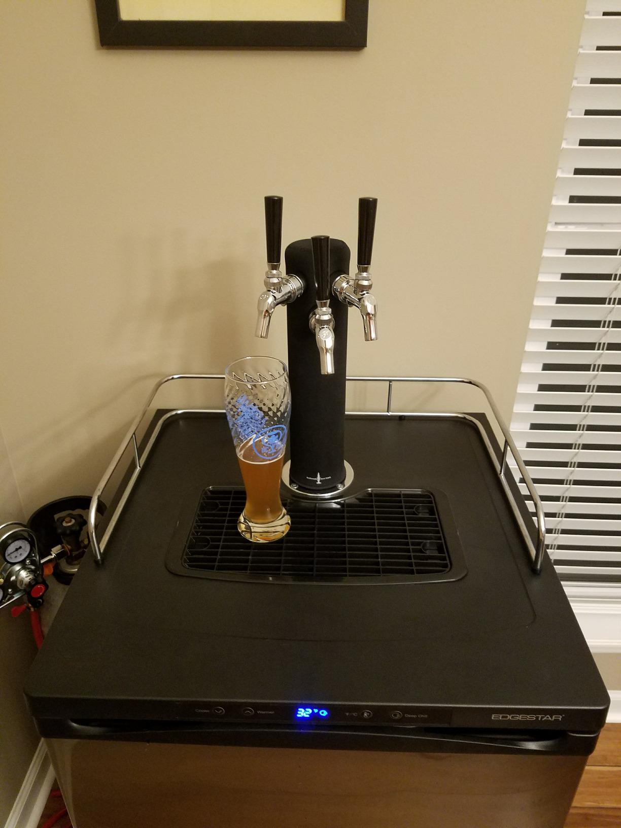 EdgeStar KC3000SS Full Size Kegerator with Digital Display - Black and Stainless Steel customer photo 1
