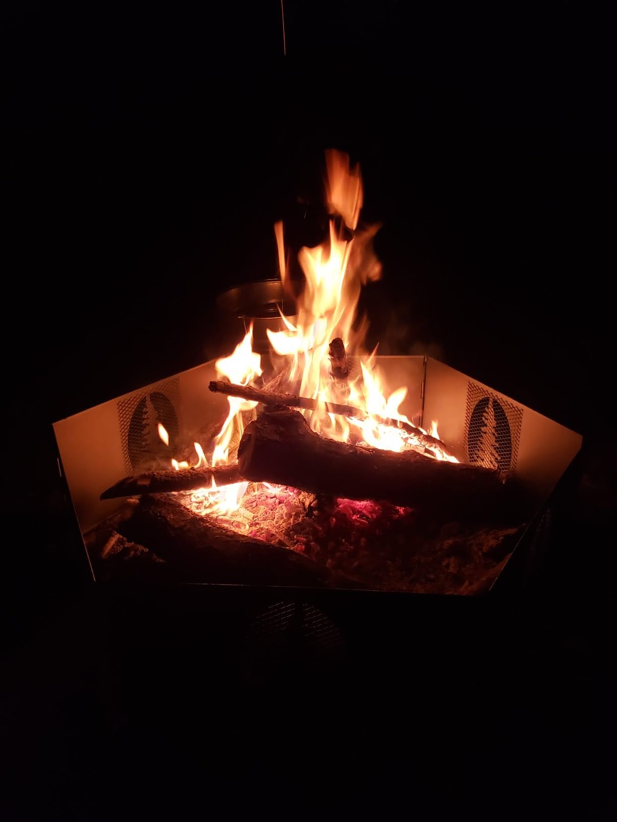 Camco Heavy Duty Steel Campfire Fire Pit Ring - 27'' Wide with Hinged Construction - Portable Fire Pit Features Collapsible Design & is Easily Transportable - Includes Storage Bag - (51091) customer photo 2