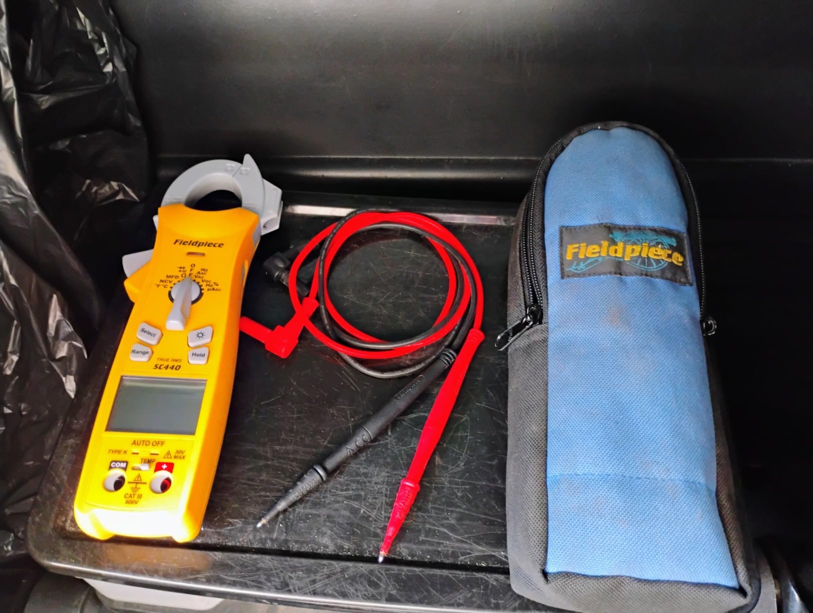 Fieldpiece SC440 True RMS Clamp Meter with Temperature, Inrush Current, Capacitance and Backlight customer photo 1