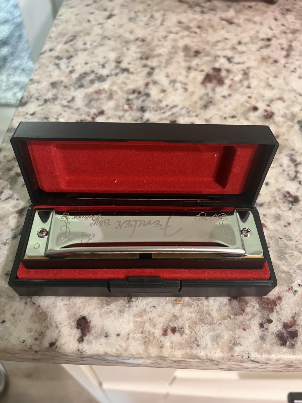 Fender Blues Deluxe Harmonica, Pack of 7 with case (Keys C, G, A, D, F, E, B Flat) customer photo 2