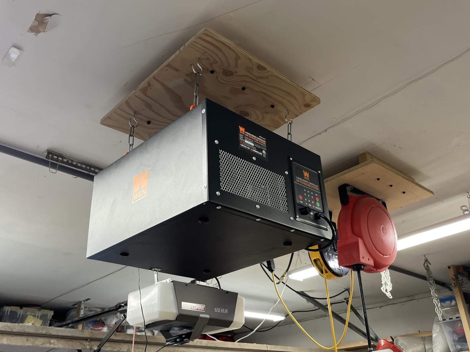 WEN 3410 3-Speed Remote-Controlled Air Filtration System (300/350/400 CFM), Basic w/ RF Remote (400 CFM), Black customer photo 2