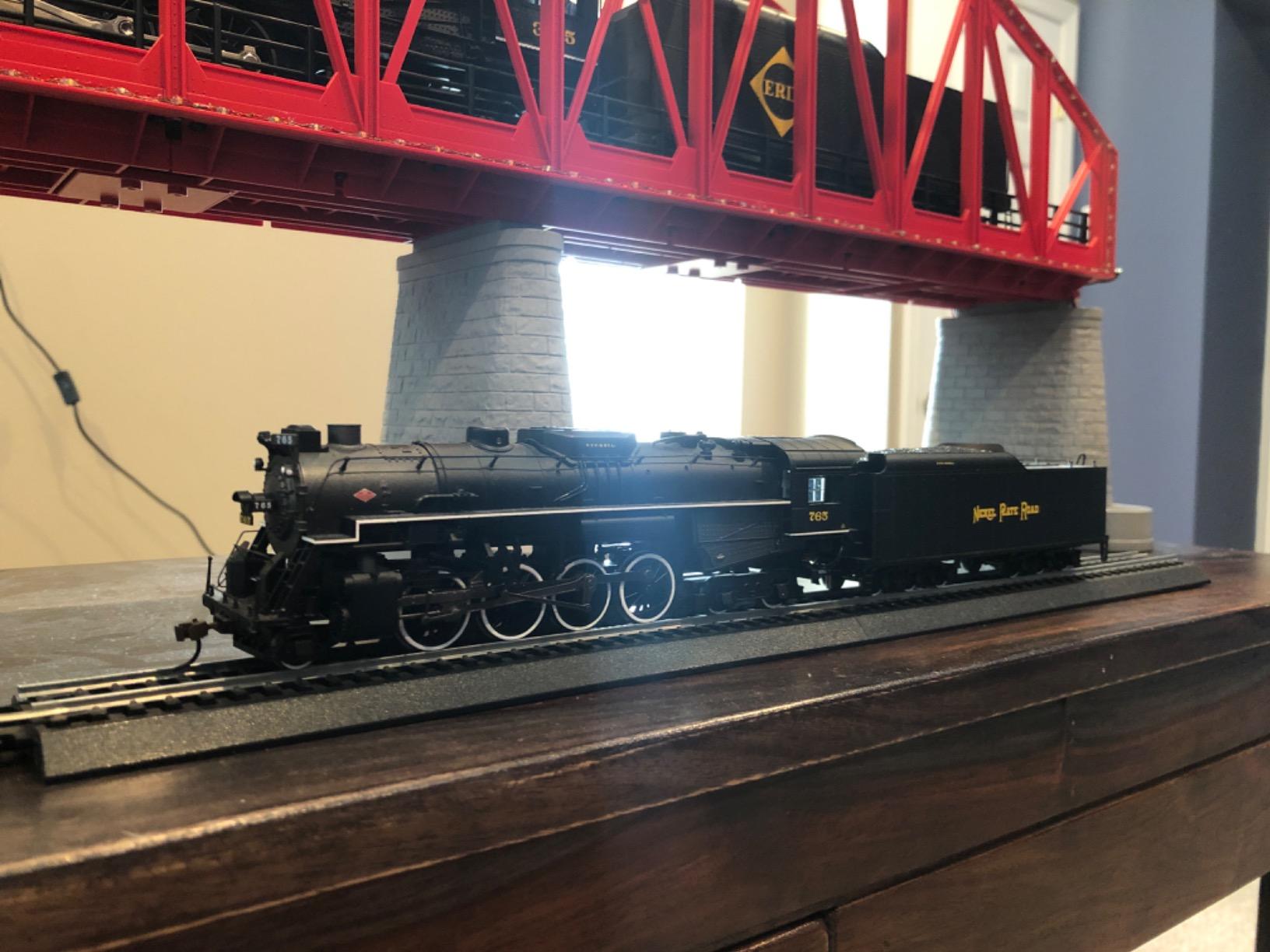 Bachmann 2-8-4 Berkshire Steam Locomotive & Tender - DCC Sound Value Equipped NICKEL PLATE #765 - HO Scale customer photo 2