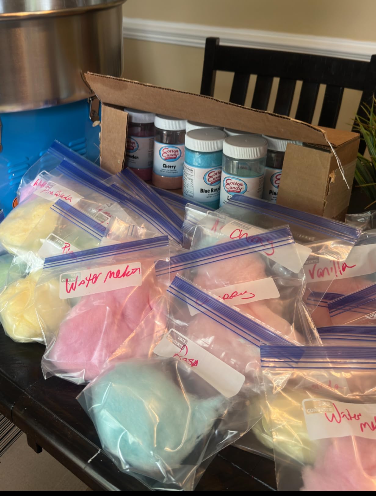 VIVO Pink 1030W Electric Cotton Candy Machine, Commercial Candy Floss Maker, 20 inch Stainless Steel Bowl with Sugar Scoop, Easy Home Use, CANDY-V001 customer photo 2