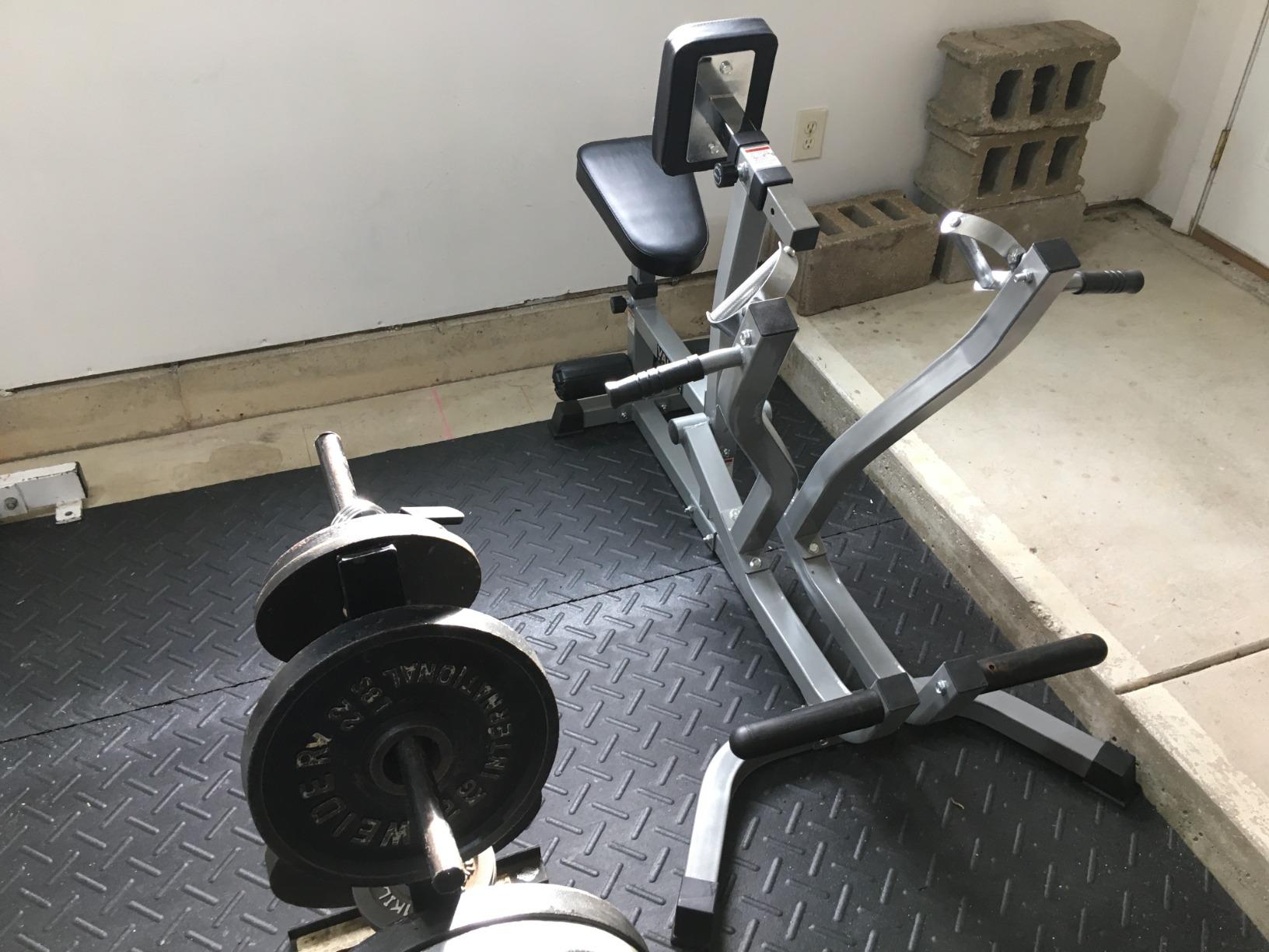 Valor Fitness Seated Row Machine - Plate Loaded with Converging Arms & Multi-Grip Handles, 400 lb Capacity, 2