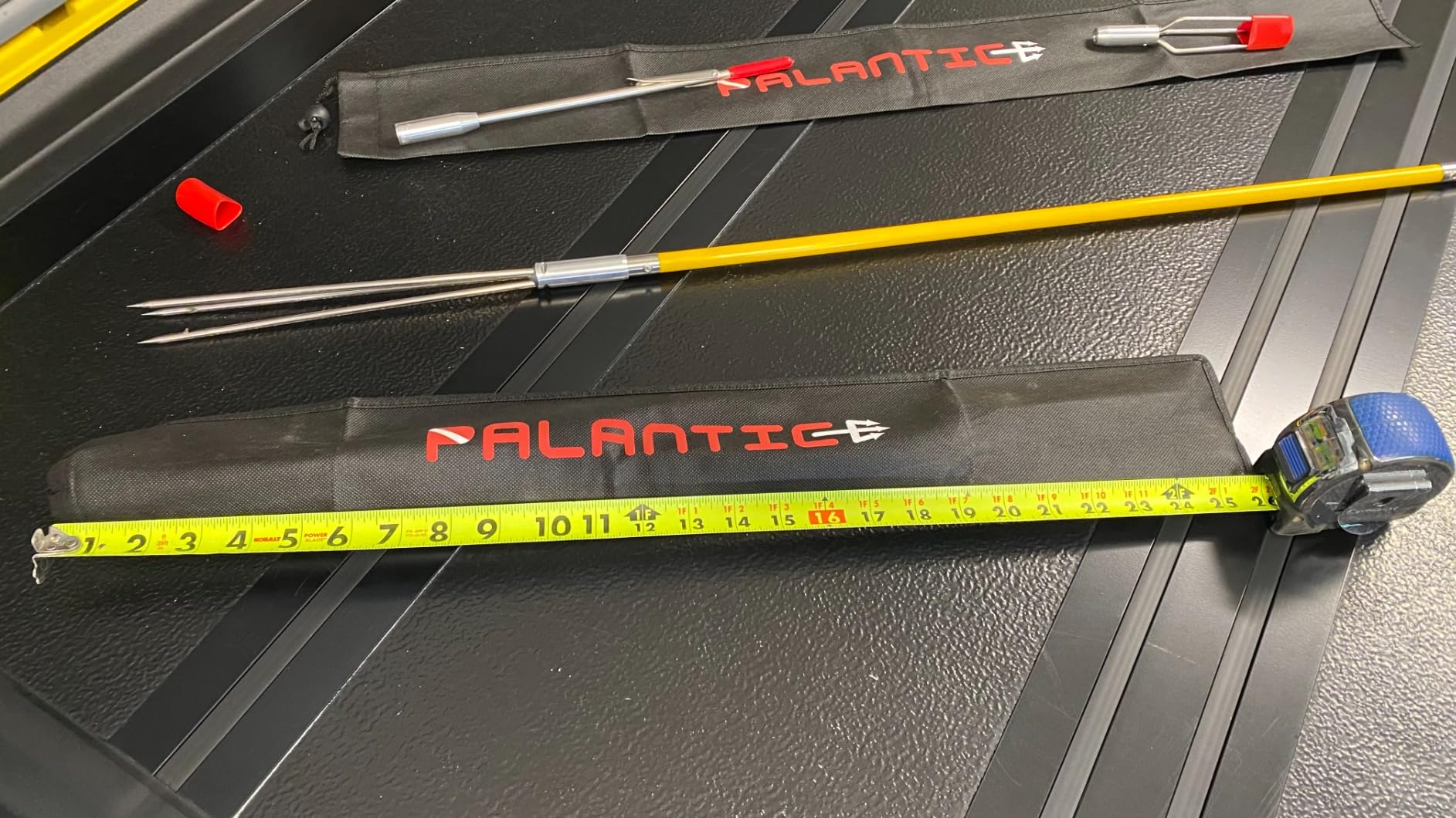 Scuba Choice 5' (Two-Piece) Fiberglass Travel Pole Spear, 3 Speartip Set (12