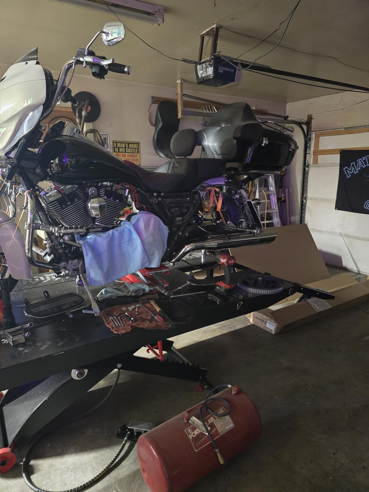 Black Widow BW-PROLIFT-HD Pneumatic ProLift Motorcycle Scissor Lift Table - 1,500 lb. Maximum Capacity and 31.25